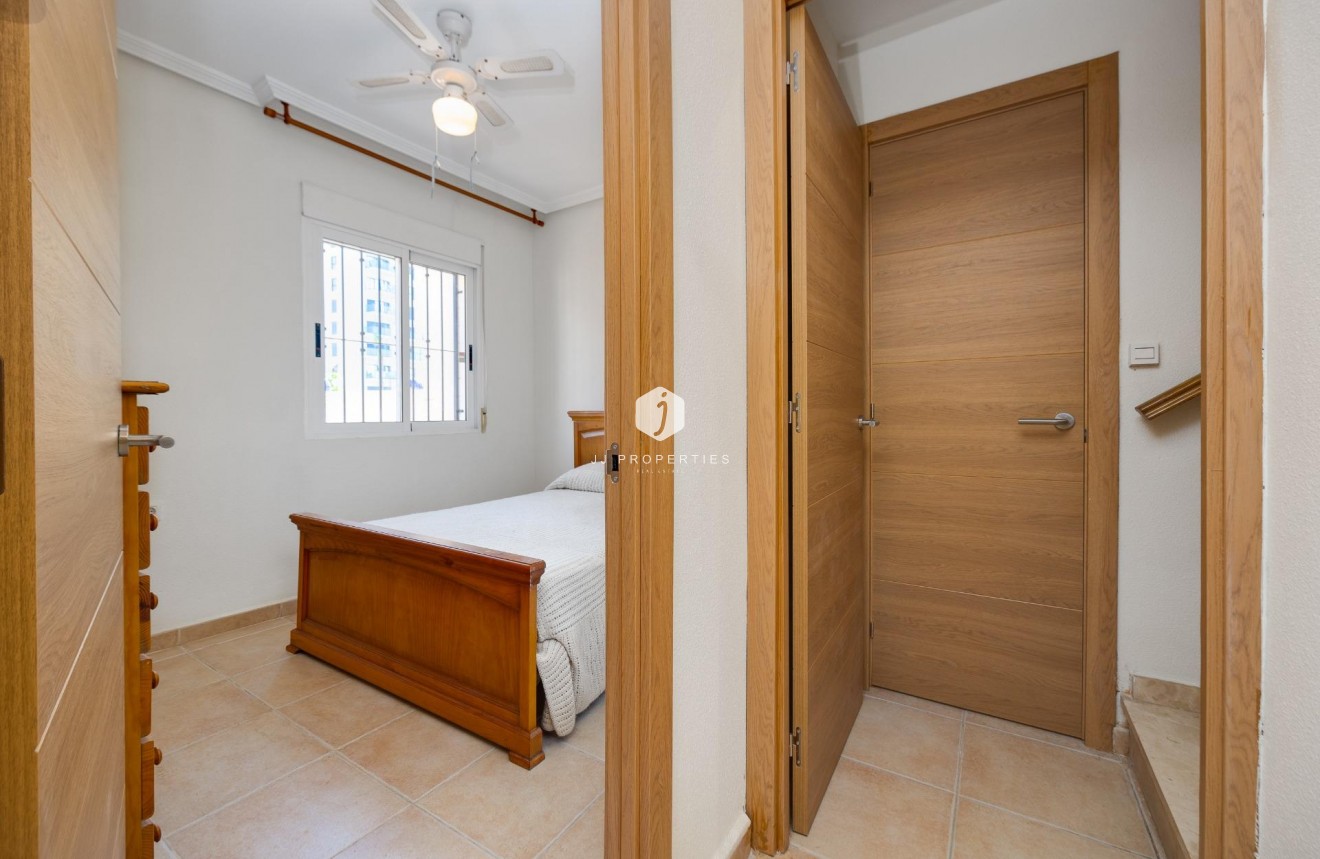 D'occasion - Chalet -
Torrevieja - La veleta