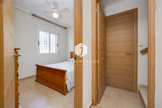 D'occasion - Chalet -
Torrevieja - La veleta
