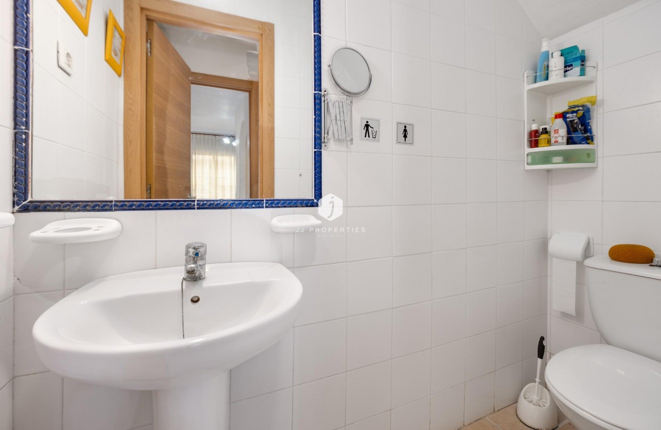 D'occasion - Chalet -
Torrevieja - La veleta