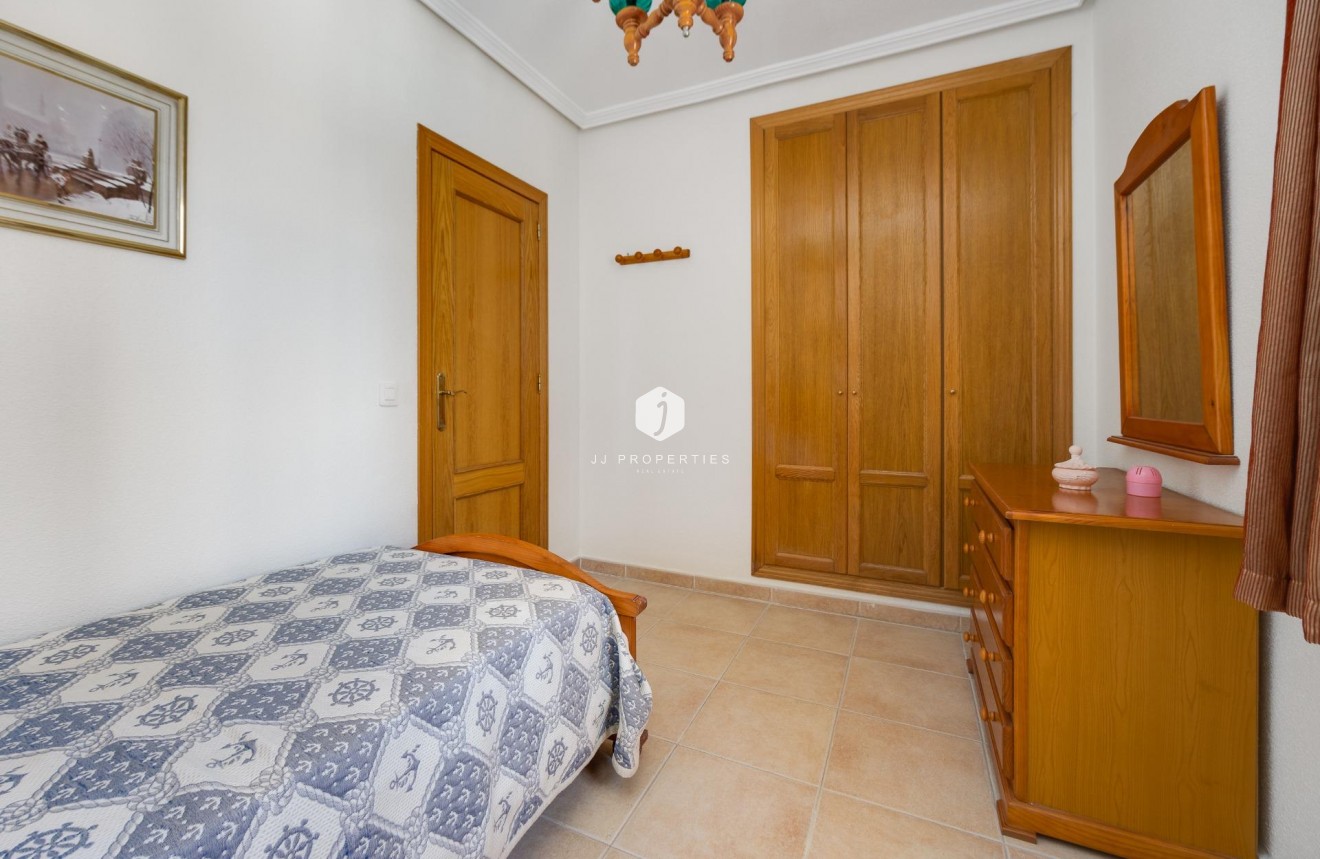 D'occasion - Chalet -
Torrevieja - La veleta