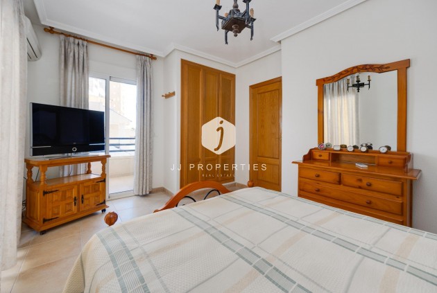 D'occasion - Chalet -
Torrevieja - La veleta