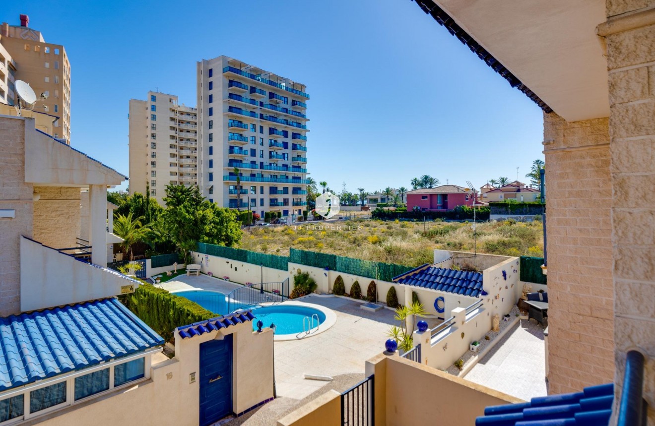 D'occasion - Chalet -
Torrevieja - La veleta