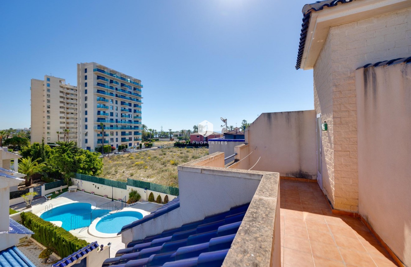 D'occasion - Chalet -
Torrevieja - La veleta