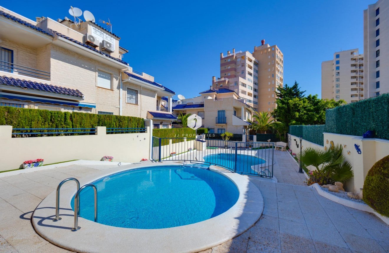 D'occasion - Chalet -
Torrevieja - La veleta