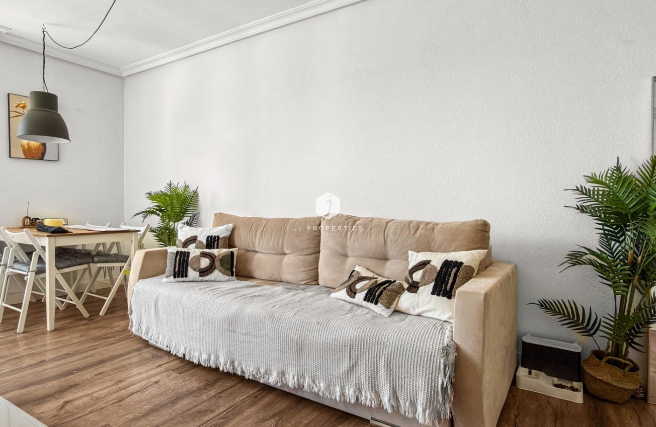 D'occasion - Appartement -
Torrevieja - Costa Blanca