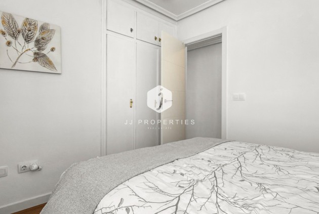 D'occasion - Appartement -
Torrevieja - Costa Blanca