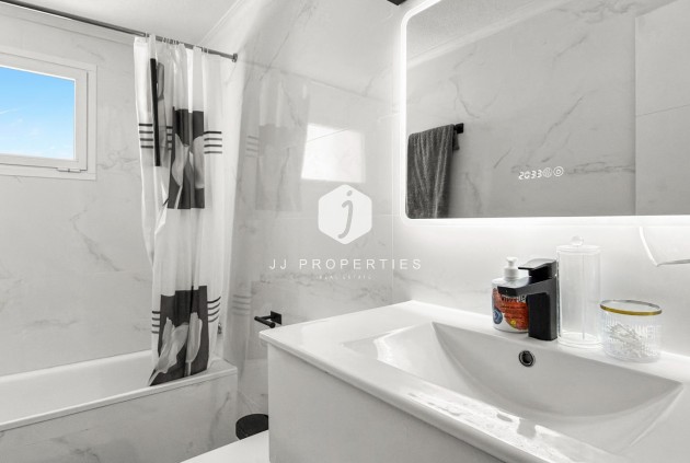 D'occasion - Appartement -
Torrevieja - Costa Blanca