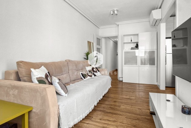 D'occasion - Appartement -
Torrevieja - Costa Blanca