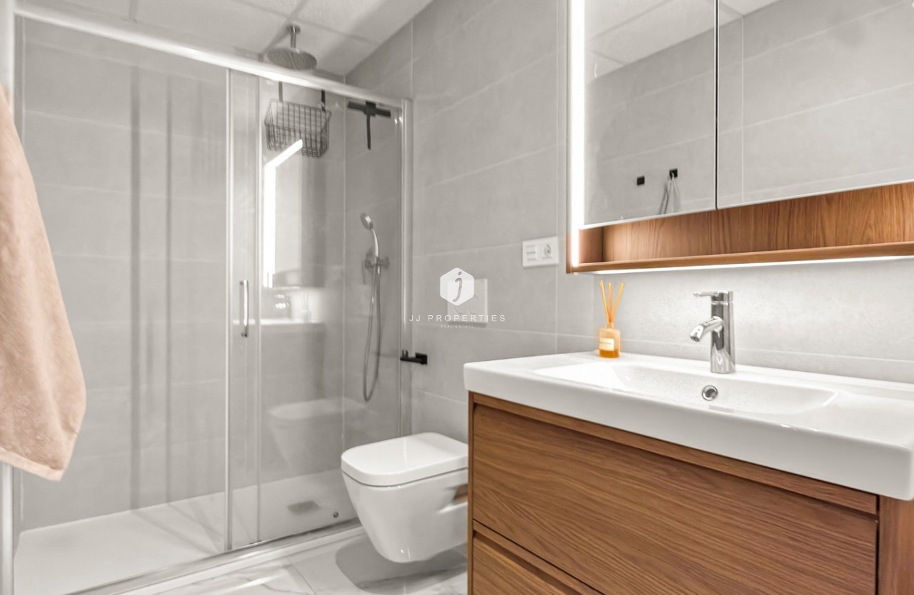 Aus zweiter Hand - Wohnung -
Orihuela Costa - Costa Blanca