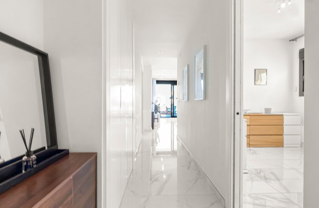 Aus zweiter Hand - Wohnung -
Orihuela Costa - Costa Blanca