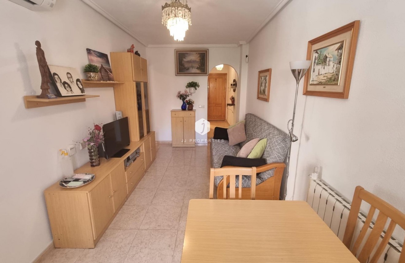 Aus zweiter Hand - Wohnung -
Torrevieja - Centro