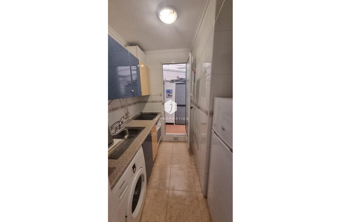 Aus zweiter Hand - Wohnung -
Torrevieja - Centro