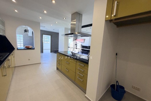 Aus zweiter Hand - Villa -
Torrevieja - Costa Blanca