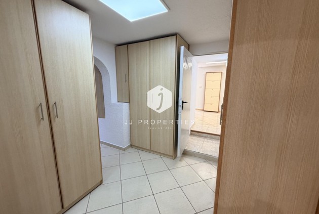 Aus zweiter Hand - Villa -
Torrevieja - Costa Blanca