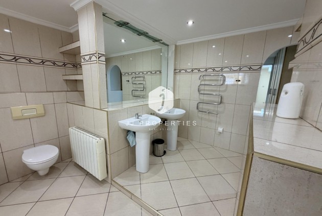 Aus zweiter Hand - Villa -
Torrevieja - Costa Blanca