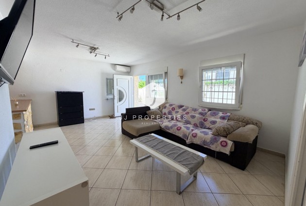 Aus zweiter Hand - Villa -
Torrevieja - Costa Blanca