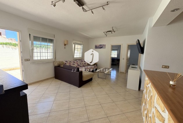 Aus zweiter Hand - Villa -
Torrevieja - Costa Blanca