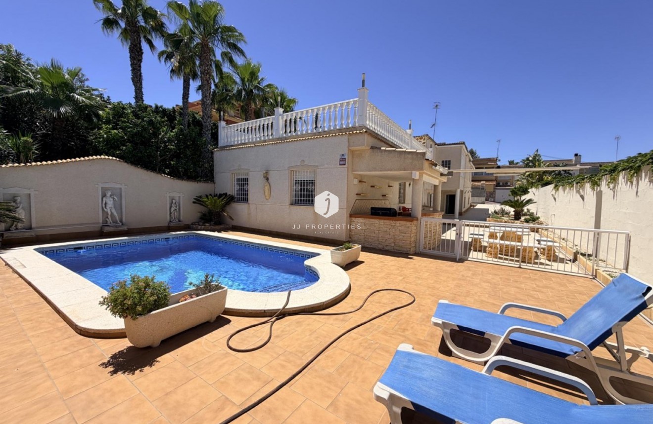 Aus zweiter Hand - Villa -
Torrevieja - Costa Blanca