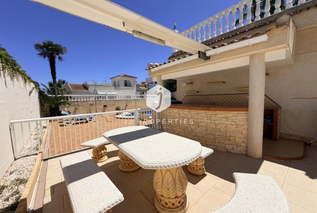 Aus zweiter Hand - Villa -
Torrevieja - Costa Blanca
