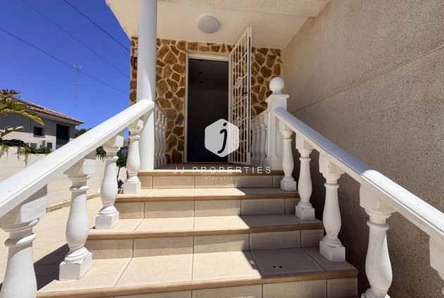 Aus zweiter Hand - Villa -
Torrevieja - Costa Blanca