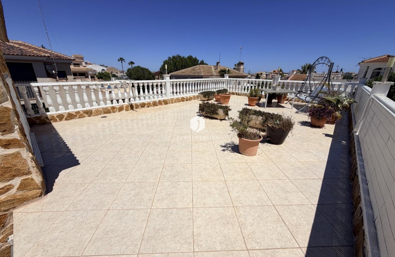 Aus zweiter Hand - Villa -
Torrevieja - Costa Blanca