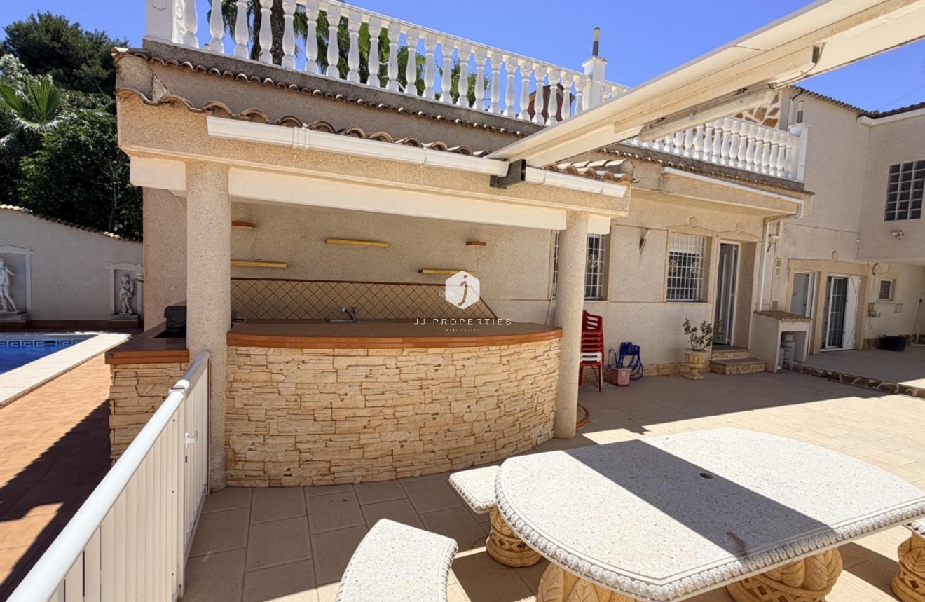 Aus zweiter Hand - Villa -
Torrevieja - Costa Blanca