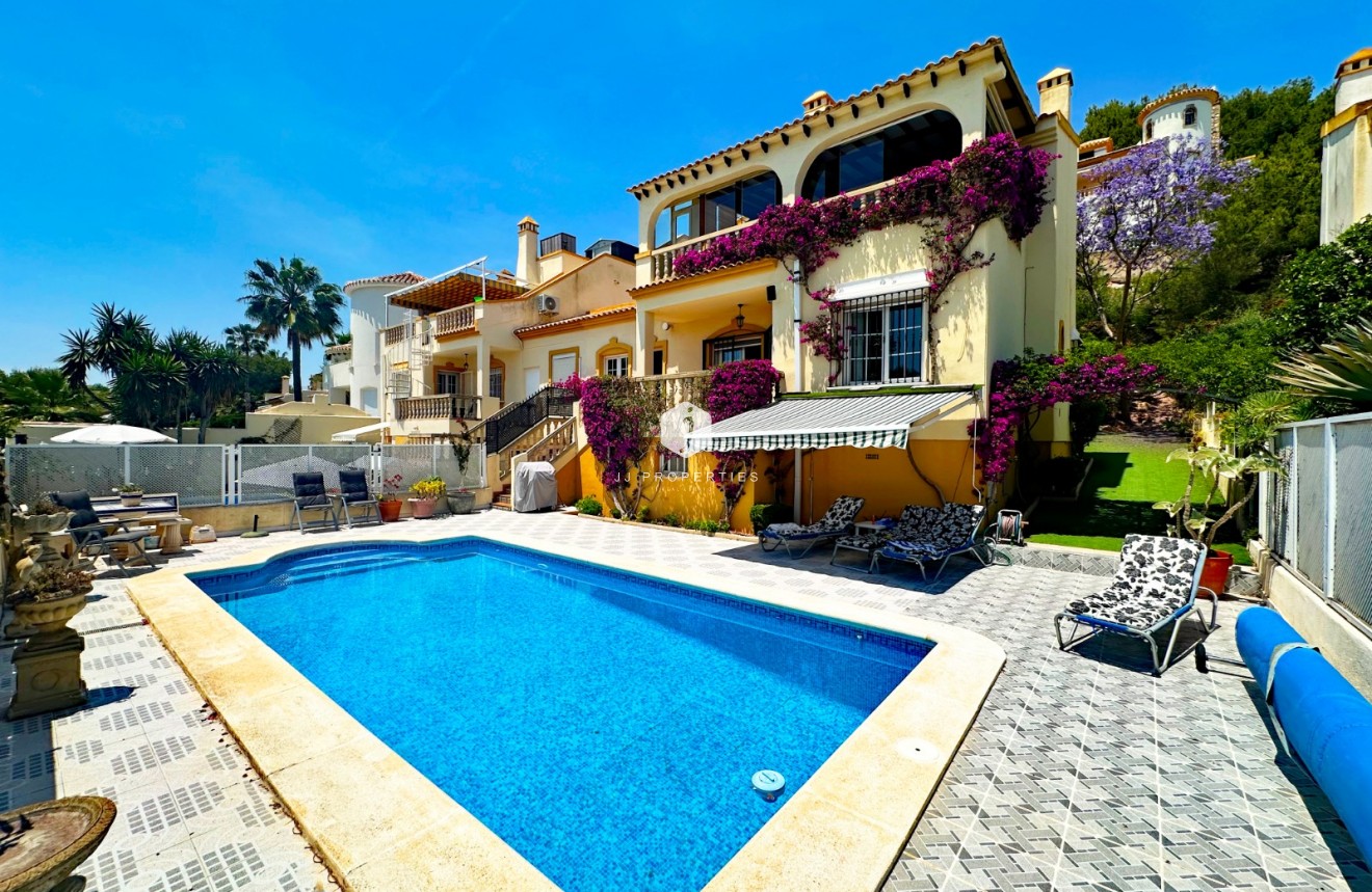 Z drugiej ręki - Villa -
Orihuela Costa - Costa Blanca