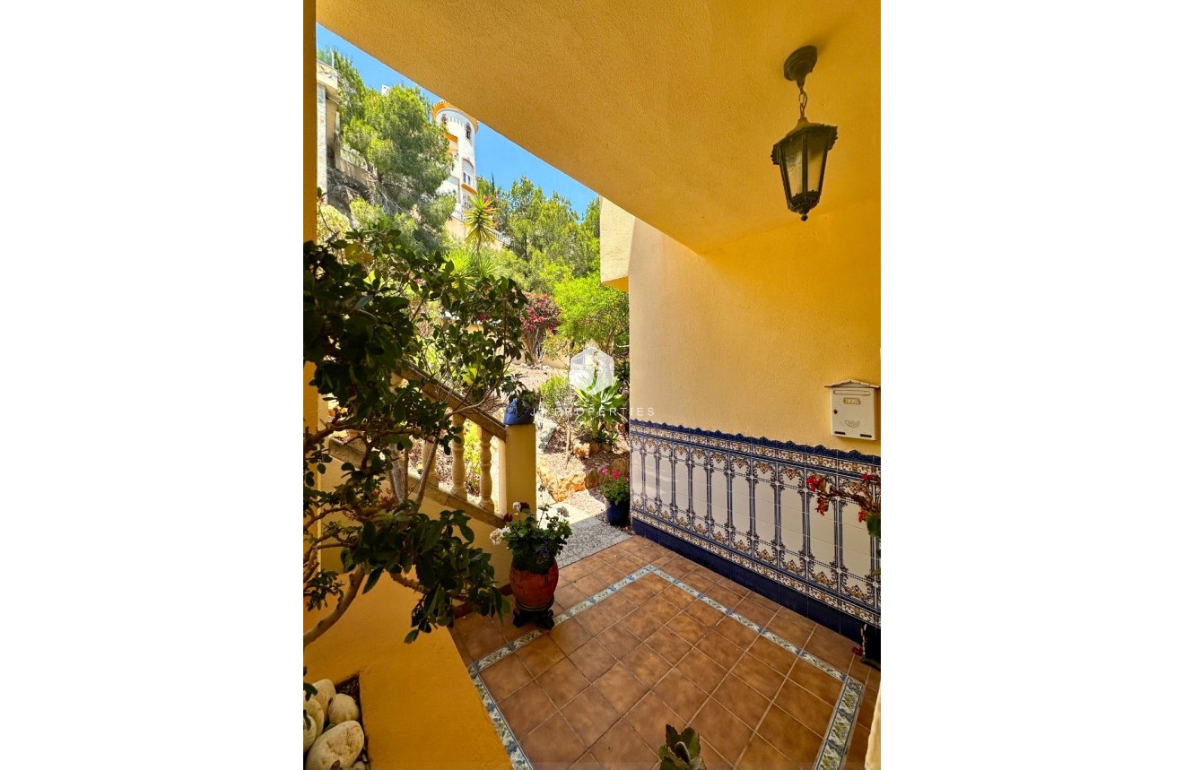 Z drugiej ręki - Villa -
Orihuela Costa - Costa Blanca