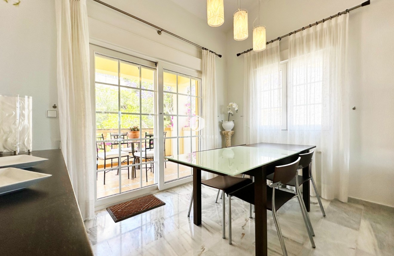 Z drugiej ręki - Villa -
Orihuela Costa - Costa Blanca