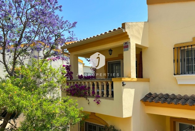 Z drugiej ręki - Villa -
Orihuela Costa - Costa Blanca