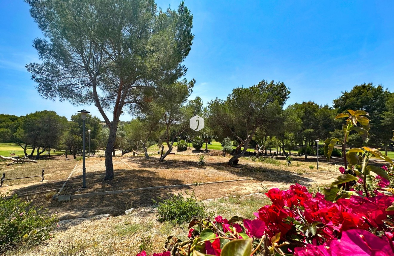 Z drugiej ręki - Villa -
Orihuela Costa - Costa Blanca