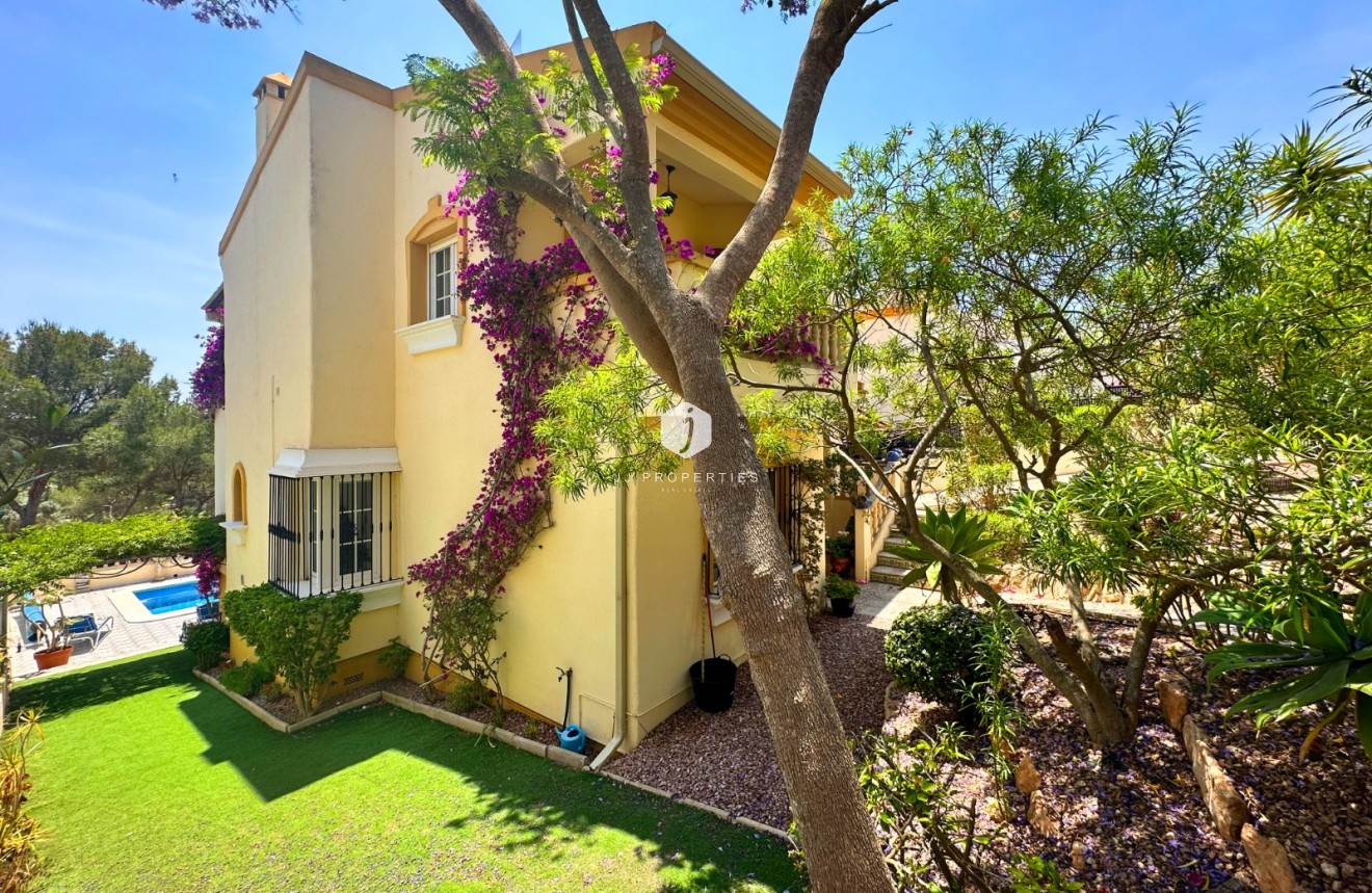 Z drugiej ręki - Villa -
Orihuela Costa - Costa Blanca