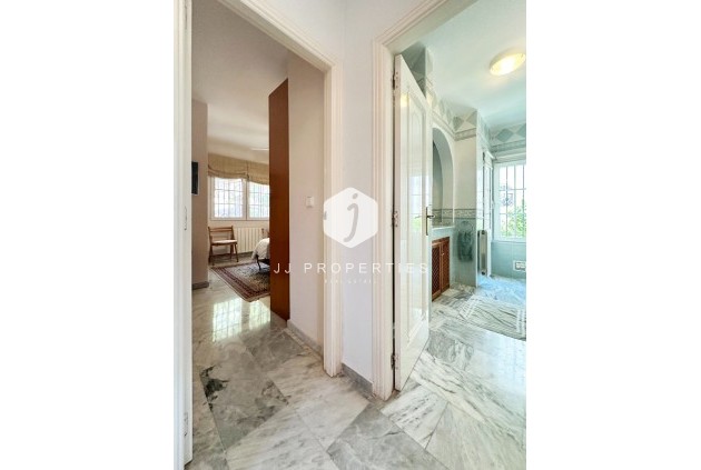 Z drugiej ręki - Villa -
Orihuela Costa - Costa Blanca