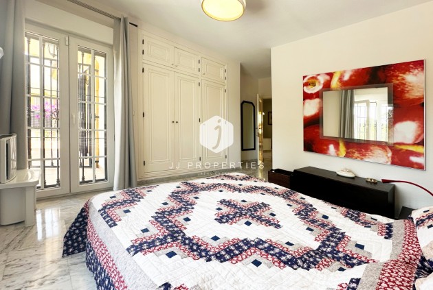 Z drugiej ręki - Villa -
Orihuela Costa - Costa Blanca