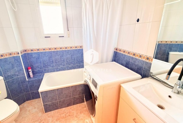 Segunda mano - Apartamento / piso -
Torrevieja - Nueva Torrevieja