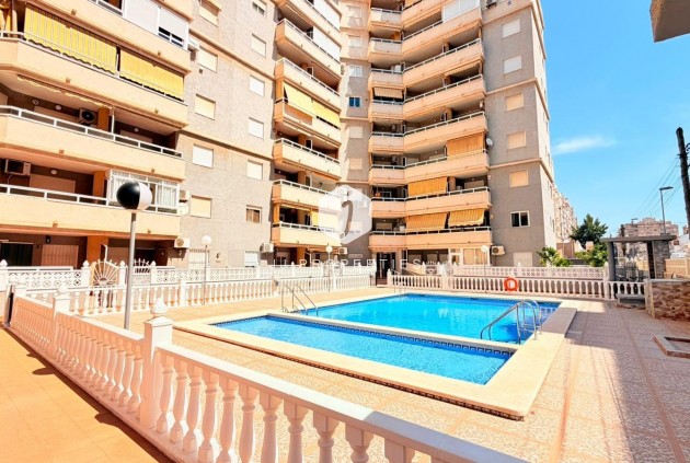Segunda mano - Apartamento / piso -
Torrevieja - Nueva Torrevieja