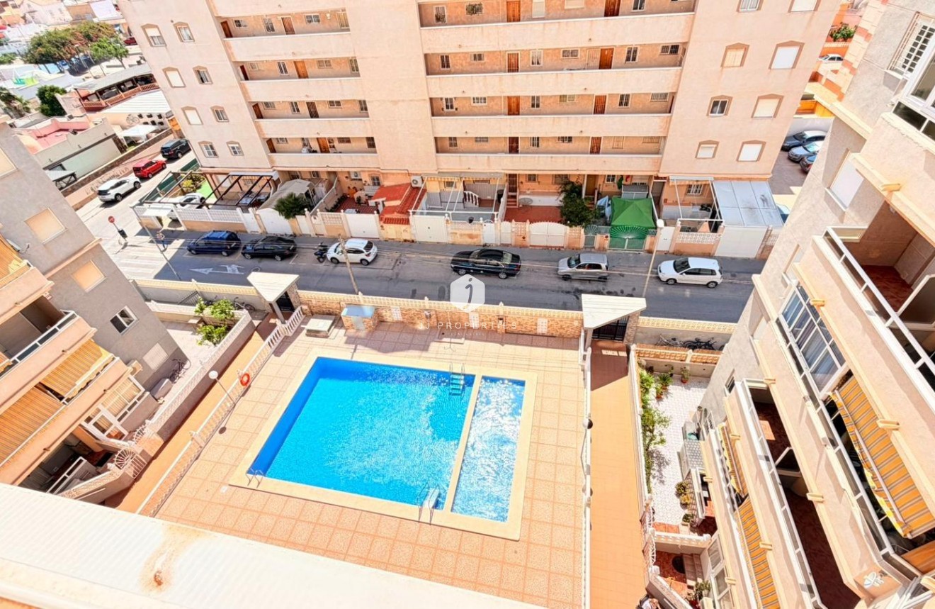 Segunda mano - Apartamento / piso -
Torrevieja - Nueva Torrevieja