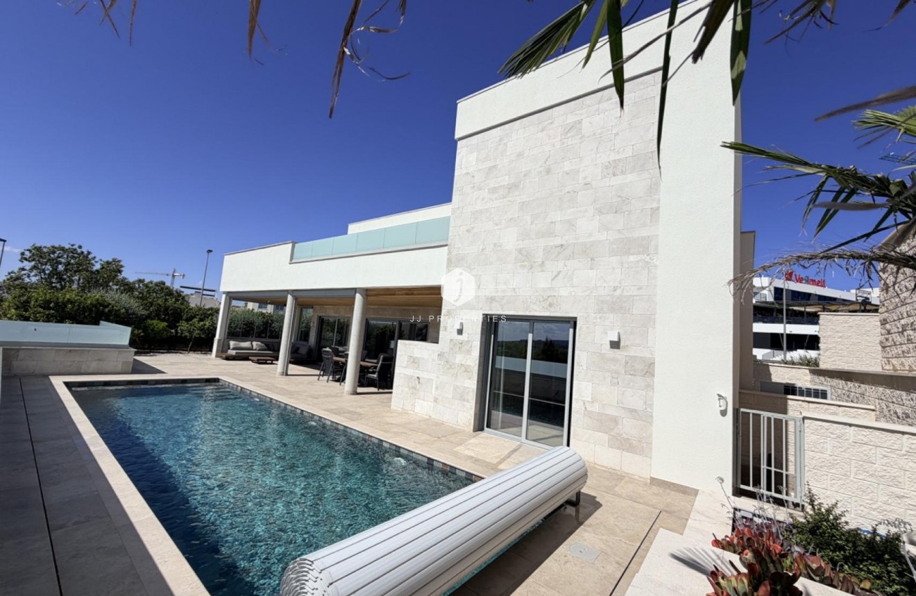 Aus zweiter Hand - Villa -
Benijofar - Costa Blanca