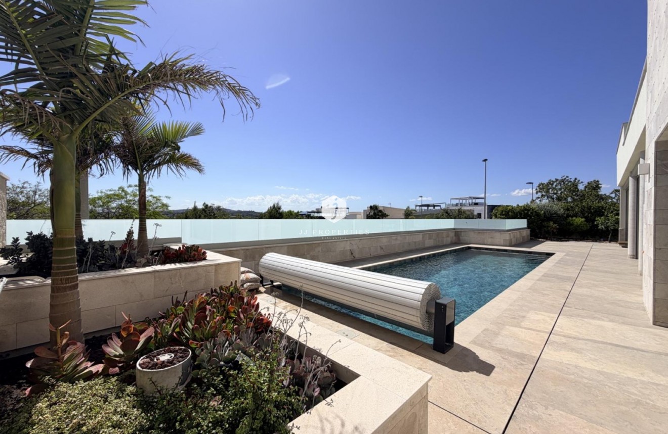 Aus zweiter Hand - Villa -
Benijofar - Costa Blanca