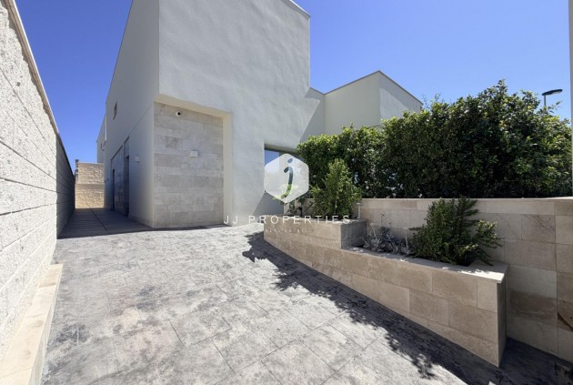 Aus zweiter Hand - Villa -
Benijofar - Costa Blanca