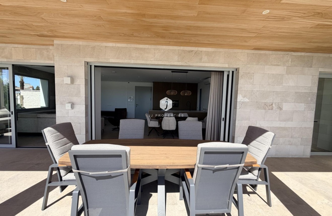 Aus zweiter Hand - Villa -
Benijofar - Costa Blanca