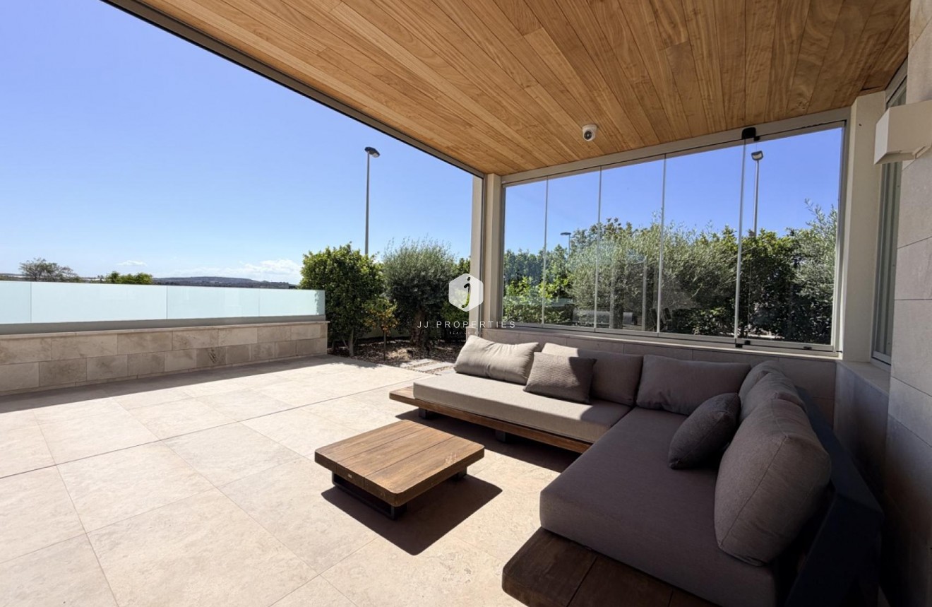 Aus zweiter Hand - Villa -
Benijofar - Costa Blanca