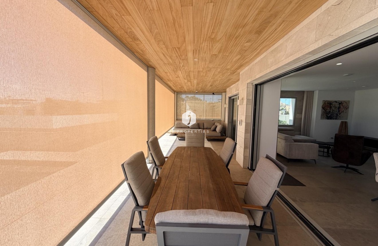 Aus zweiter Hand - Villa -
Benijofar - Costa Blanca