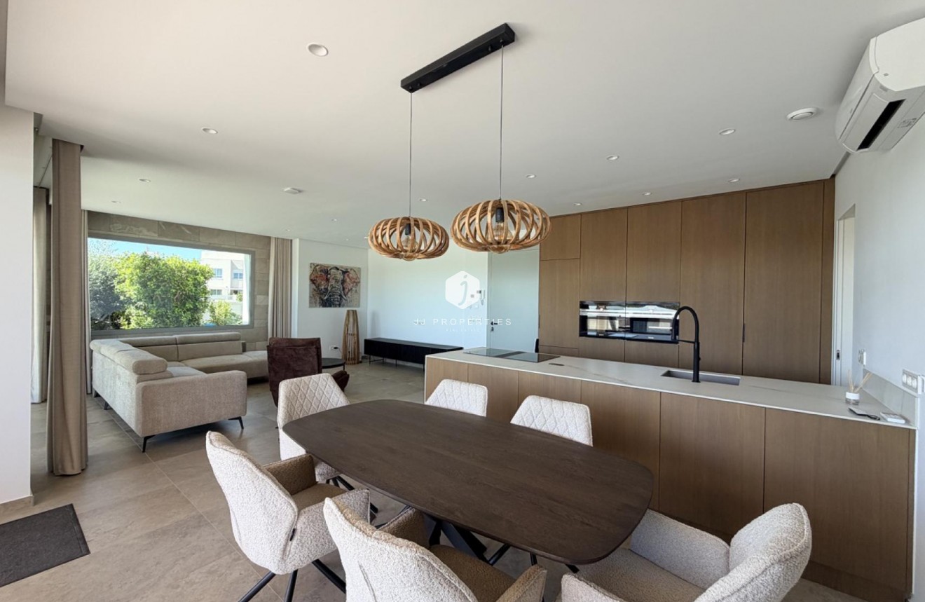 Aus zweiter Hand - Villa -
Benijofar - Costa Blanca