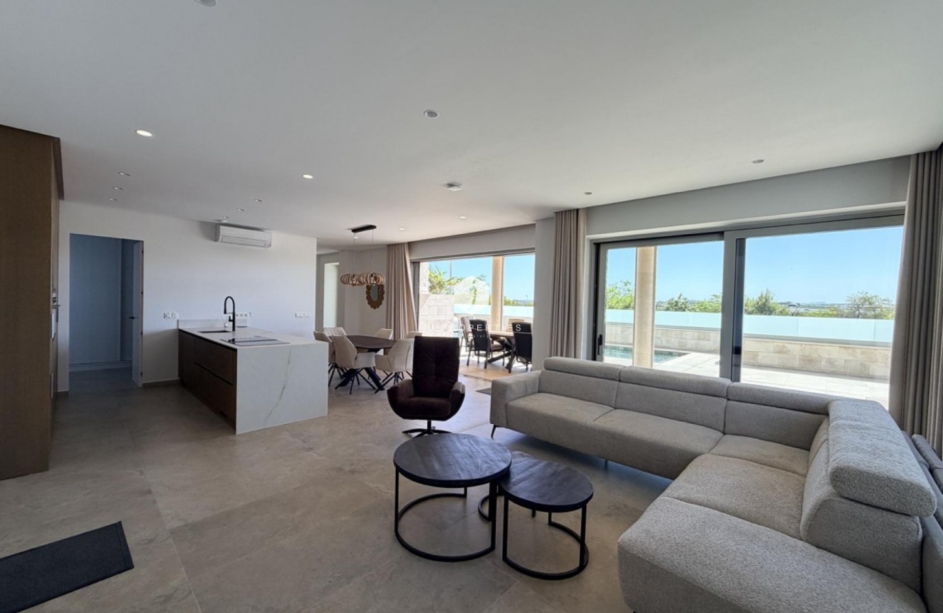 Aus zweiter Hand - Villa -
Benijofar - Costa Blanca