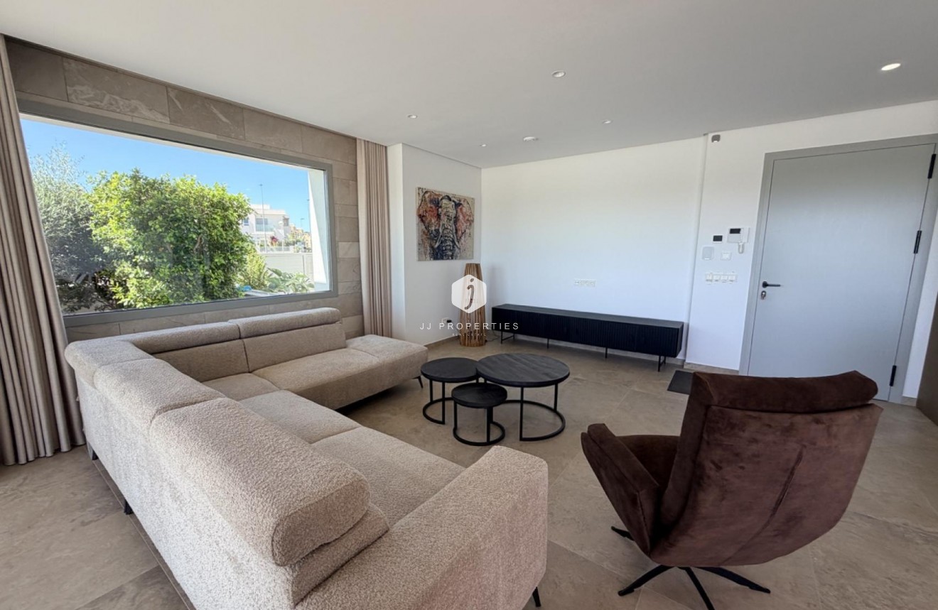 Aus zweiter Hand - Villa -
Benijofar - Costa Blanca
