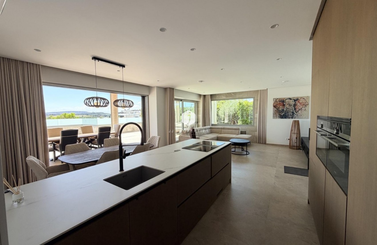 Aus zweiter Hand - Villa -
Benijofar - Costa Blanca