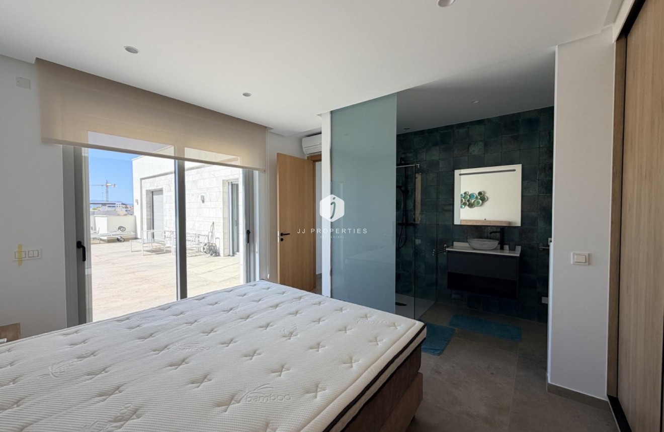 Aus zweiter Hand - Villa -
Benijofar - Costa Blanca