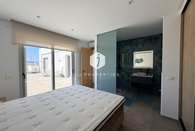 Aus zweiter Hand - Villa -
Benijofar - Costa Blanca