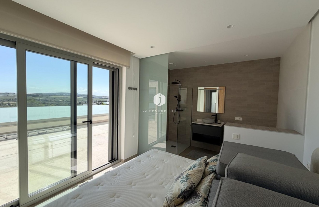 Aus zweiter Hand - Villa -
Benijofar - Costa Blanca